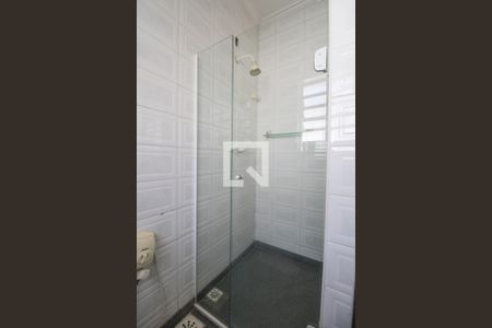 Casa à venda com 379m², 4 quartos e 10 vagas Casa à venda com 379m², 4 quartos e 10 vagasBanheiro do Quarto 4 (suíte)