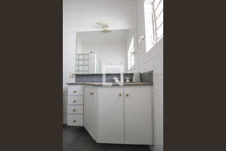 Casa à venda com 379m², 4 quartos e 10 vagas Casa à venda com 379m², 4 quartos e 10 vagasBanheiro do Quarto 4 (suíte)