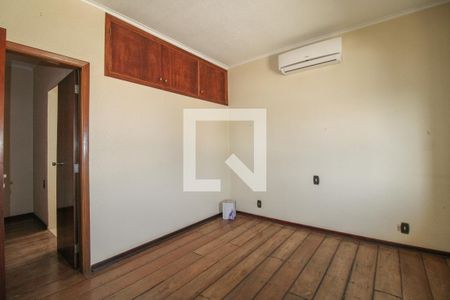 Casa à venda com 379m², 4 quartos e 10 vagas Casa à venda com 379m², 4 quartos e 10 vagasQuarto 3 (suíte)