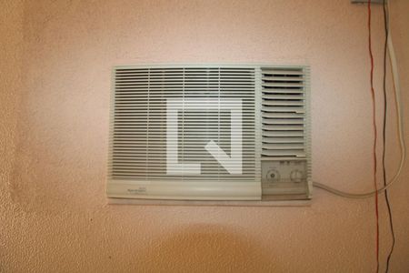 Casa à venda com 379m², 4 quartos e 10 vagas Casa à venda com 379m², 4 quartos e 10 vagasSala de TV