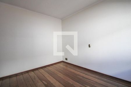 Casa à venda com 379m², 4 quartos e 10 vagas Casa à venda com 379m², 4 quartos e 10 vagasQuarto 4 (suíte)