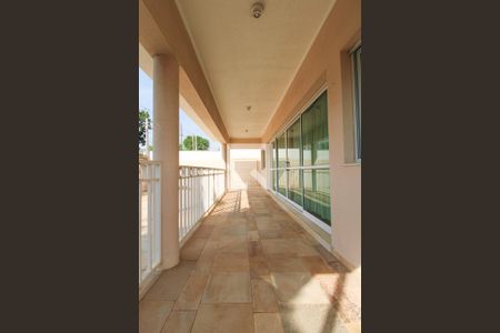 Casa à venda com 379m², 4 quartos e 10 vagas Casa à venda com 379m², 4 quartos e 10 vagasQuintal, jardim e Garagem