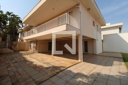 Casa à venda com 379m², 4 quartos e 10 vagasQuintal, jardim e Garagem