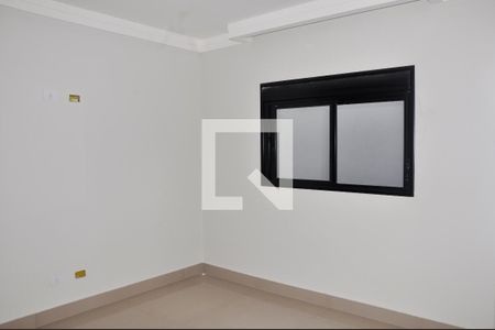 Casa à venda com 182m², 3 quartos e 3 vagas Casa à venda com 182m², 3 quartos e 3 vagasDetalhe - Quarto 03 com Suíte