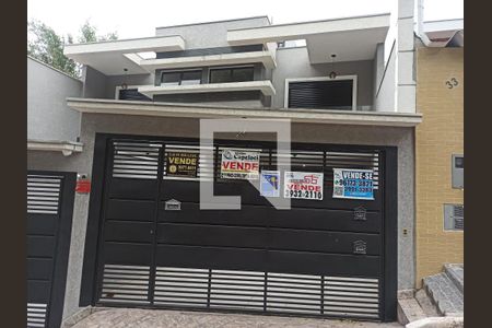 Casa à venda com 182m², 3 quartos e 3 vagas Casa à venda com 182m², 3 quartos e 3 vagasFachada do Imóvel