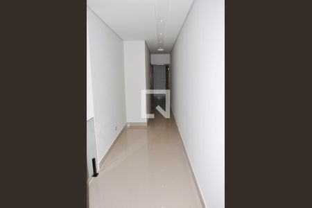 Casa à venda com 182m², 3 quartos e 3 vagas Casa à venda com 182m², 3 quartos e 3 vagasDetalhe - Corredor