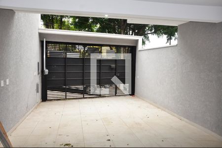 Casa à venda com 182m², 3 quartos e 3 vagas Casa à venda com 182m², 3 quartos e 3 vagasGaragem