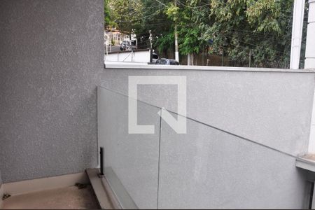 Casa à venda com 182m², 3 quartos e 3 vagas Casa à venda com 182m², 3 quartos e 3 vagasDetalhe - Varanda