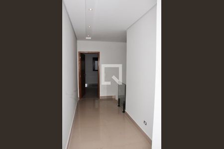 Casa à venda com 182m², 3 quartos e 3 vagas Casa à venda com 182m², 3 quartos e 3 vagasDetalhe - Corredor