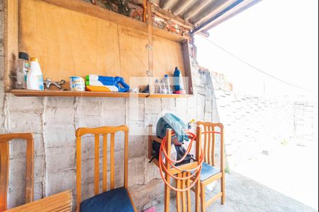 Casa à venda com 200m², 3 quartos e 2 vagas Casa à venda com 200m², 3 quartos e 2 vagasÁrea de Serviço