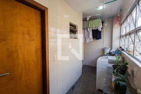 Apartamento à venda com 250m², 4 quartos e 4 vagas Apartamento à venda com 250m², 4 quartos e 4 vagasÁrea de Serviço