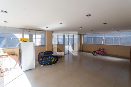 Apartamento à venda com 250m², 4 quartos e 4 vagas Apartamento à venda com 250m², 4 quartos e 4 vagasSalão de Festas