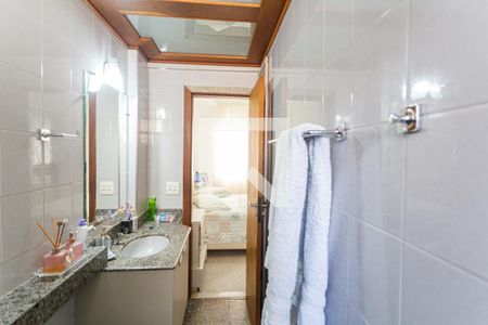 Apartamento à venda com 250m², 4 quartos e 4 vagas Apartamento à venda com 250m², 4 quartos e 4 vagasBanheiro da Suíte 1/Escritório