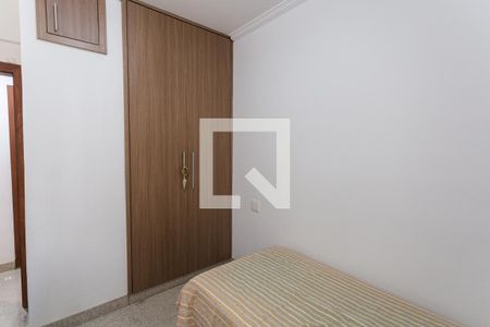 Apartamento à venda com 250m², 4 quartos e 4 vagas Apartamento à venda com 250m², 4 quartos e 4 vagasQuarto 3