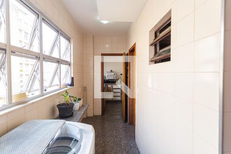 Apartamento à venda com 250m², 4 quartos e 4 vagas Apartamento à venda com 250m², 4 quartos e 4 vagasÁrea de Serviço