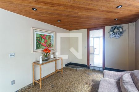 Apartamento à venda com 250m², 4 quartos e 4 vagas Apartamento à venda com 250m², 4 quartos e 4 vagasHall de Entrada