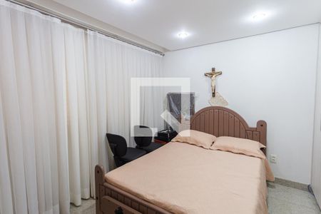 Apartamento à venda com 250m², 4 quartos e 4 vagas Apartamento à venda com 250m², 4 quartos e 4 vagasSuíte 2 na Cobertura