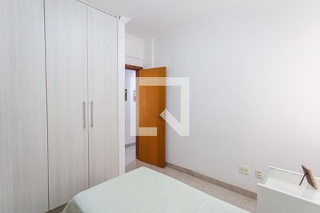 Apartamento à venda com 250m², 4 quartos e 4 vagas Apartamento à venda com 250m², 4 quartos e 4 vagasQuarto 2