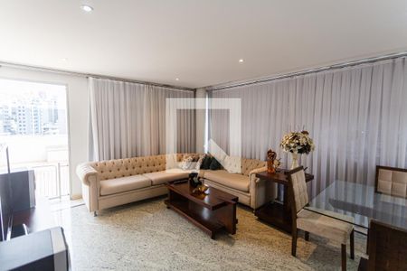 Apartamento à venda com 250m², 4 quartos e 4 vagas Apartamento à venda com 250m², 4 quartos e 4 vagasSala 2 na Cobertura