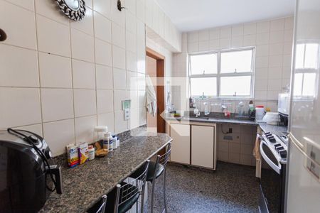 Apartamento à venda com 250m², 4 quartos e 4 vagas Apartamento à venda com 250m², 4 quartos e 4 vagasCozinha