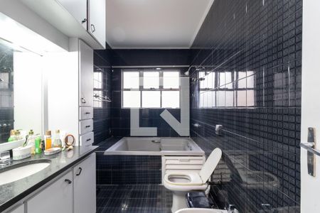 Casa à venda com 400m², 5 quartos e 2 vagasBanheiro da Suíte