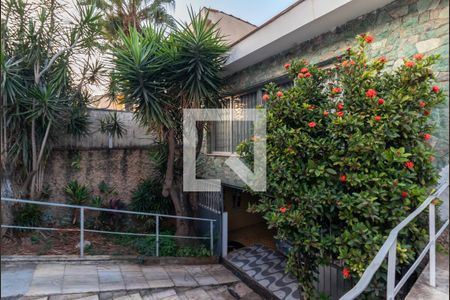 Casa à venda com 400m², 5 quartos e 2 vagasCorredor de Entrada