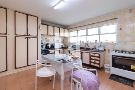 Casa à venda com 400m², 5 quartos e 2 vagasCozinha