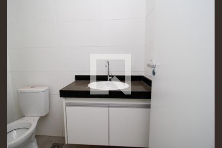 Apartamento à venda com 55m², 2 quartos e 2 vagas Apartamento à venda com 55m², 2 quartos e 2 vagasBanheiro social