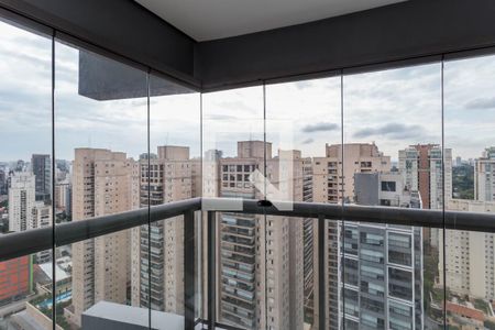 Varanda de kitnet/studio para alugar com 1 quarto, 50m² em Santo Amaro, São Paulo