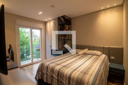 Casa à venda com 247m², 4 quartos e 2 vagasSuíte 2