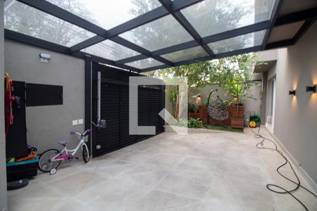 Casa à venda com 250m², 4 quartos e 2 vagasGaragem