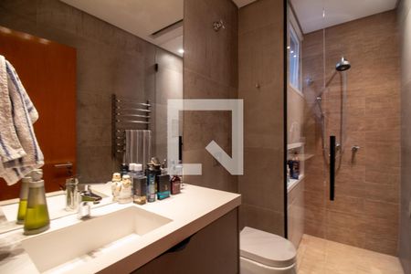 Casa à venda com 250m², 4 quartos e 2 vagasBanheiro da Suíte 2