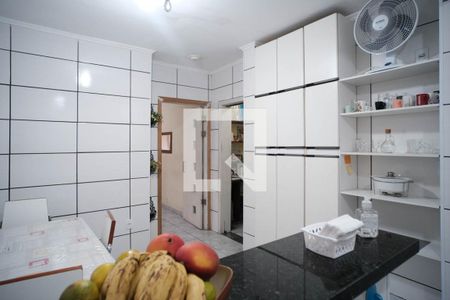 Casa à venda com 170m², 2 quartos e 1 vaga Casa à venda com 170m², 2 quartos e 1 vagaCozinha