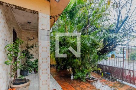 Casa à venda com 400m², 4 quartos e 3 vagas Casa à venda com 400m², 4 quartos e 3 vagasÁrea externa