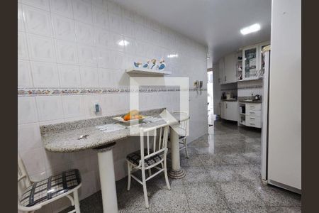 Apartamento à venda com 400m², 3 quartos e 3 vagas Apartamento à venda com 400m², 3 quartos e 3 vagasCozinha