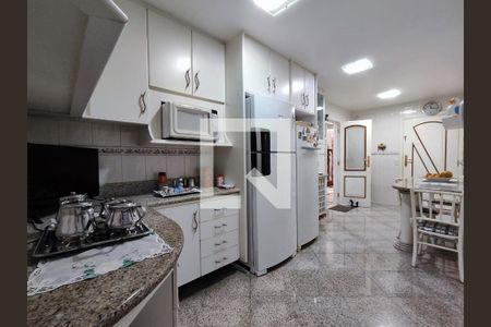 Apartamento à venda com 400m², 3 quartos e 3 vagas Apartamento à venda com 400m², 3 quartos e 3 vagasCozinha