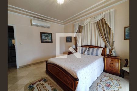 Apartamento à venda com 400m², 3 quartos e 3 vagas Apartamento à venda com 400m², 3 quartos e 3 vagasSuíte 1