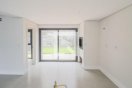 Casa à venda com 170m², 3 quartos e 2 vagasCozinha