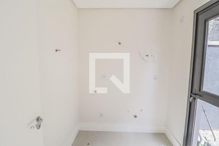 Casa à venda com 170m², 3 quartos e 2 vagasQuarto de Serviço