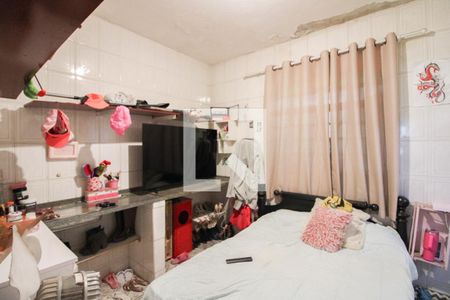 Casa à venda com 148m², 3 quartos e 3 vagas Casa à venda com 148m², 3 quartos e 3 vagasQuarto 2