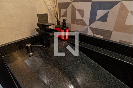 Apartamento à venda com 80m², 2 quartos e 1 vaga Apartamento à venda com 80m², 2 quartos e 1 vagaBanheiro 2