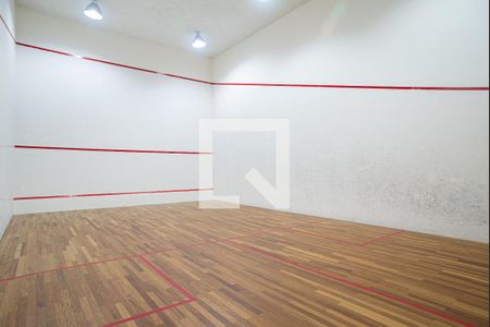 Apartamento à venda com 80m², 2 quartos e 1 vaga Apartamento à venda com 80m², 2 quartos e 1 vagaÁrea comum - Quadra de Squash