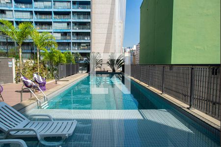 Apartamento à venda com 80m², 2 quartos e 1 vaga Apartamento à venda com 80m², 2 quartos e 1 vagaÁrea comum - Piscina