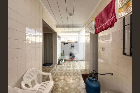 Casa à venda com 142m², 4 quartos e 2 vagas Casa à venda com 142m², 4 quartos e 2 vagasÁrea externa