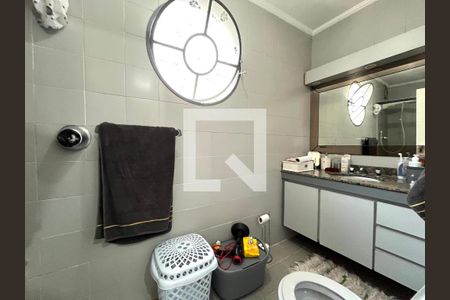 Casa à venda com 142m², 4 quartos e 2 vagas Casa à venda com 142m², 4 quartos e 2 vagasBanheiro da Suíte 1