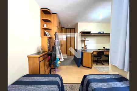 Casa à venda com 142m², 4 quartos e 2 vagas Casa à venda com 142m², 4 quartos e 2 vagasSuite 2