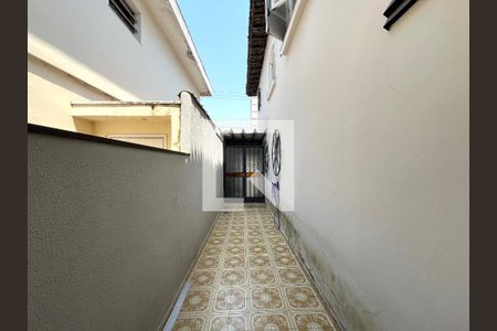 Casa à venda com 142m², 4 quartos e 2 vagas Casa à venda com 142m², 4 quartos e 2 vagasÁrea externa
