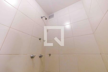 Apartamento para alugar com 80m², 3 quartos e 1 vaga Apartamento para alugar com 80m², 3 quartos e 1 vagaBanheiro da Suíte 2