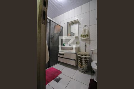 Casa à venda com 450m², 4 quartos e 6 vagas Casa à venda com 450m², 4 quartos e 6 vagasBanheiro da Suíte