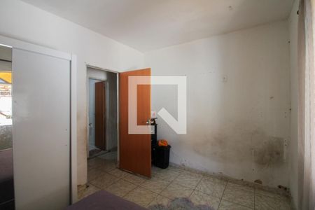 Casa à venda com 450m², 4 quartos e 6 vagas Casa à venda com 450m², 4 quartos e 6 vagasQuarto 1